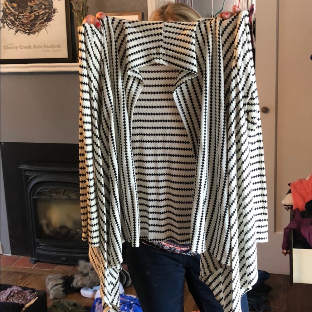 Cardigan - Picture 2 of 2